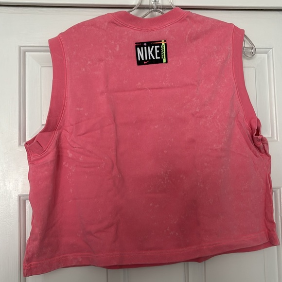 Nike Cropped Tank - Picture 3 of 3